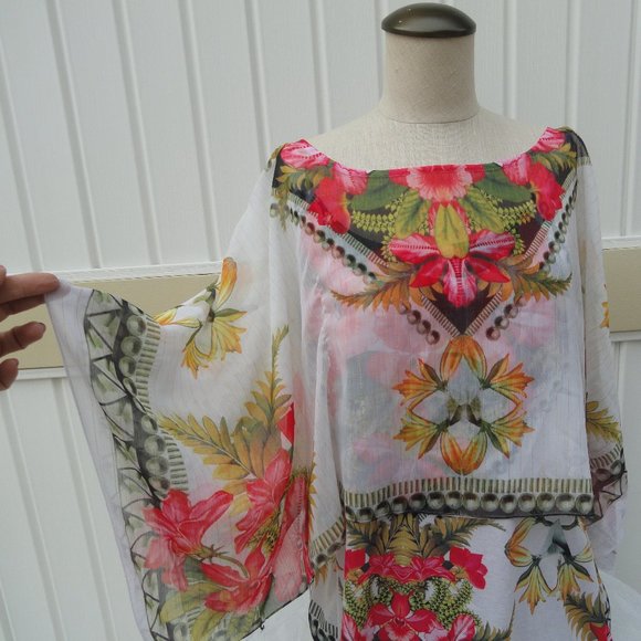 Live and Let Live Size 1X Poncho Blouse Colorful - Picture 3 of 9